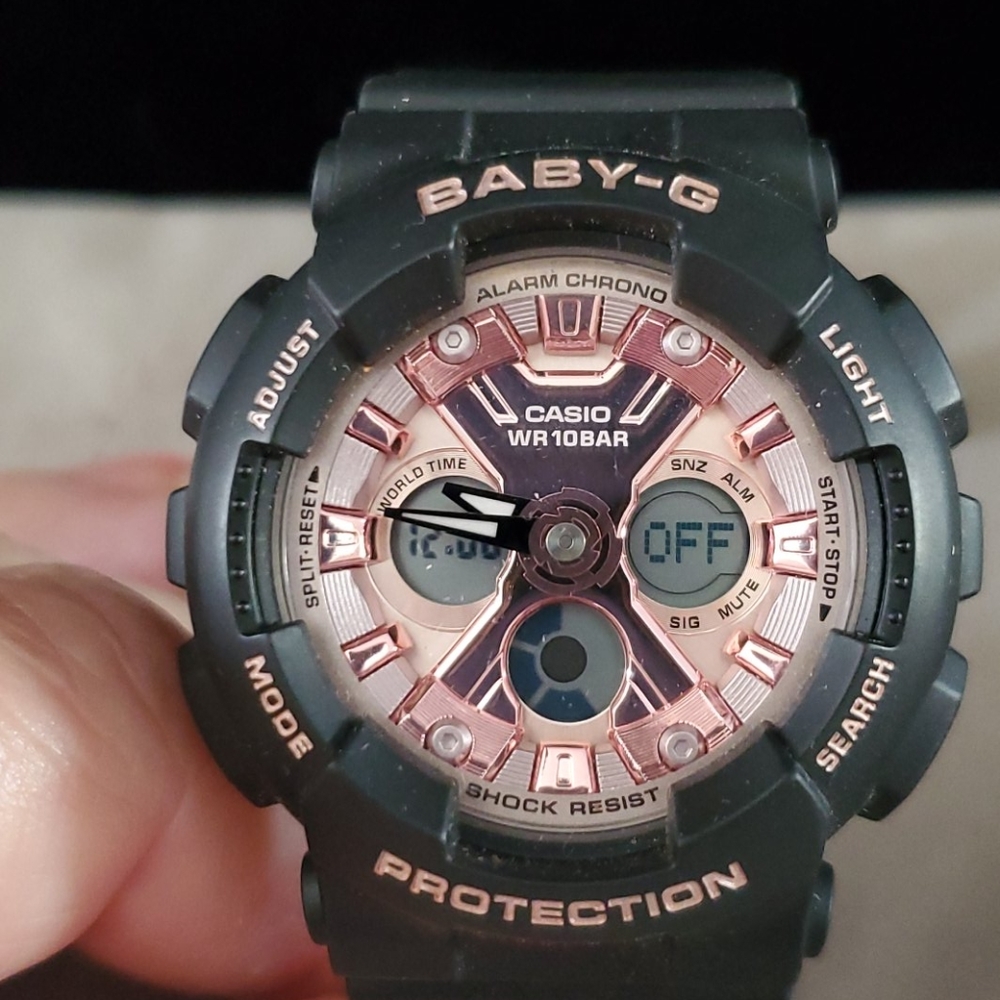 BABY G ANALOG DIGITAL WATCH BA-130-1A4 EUC